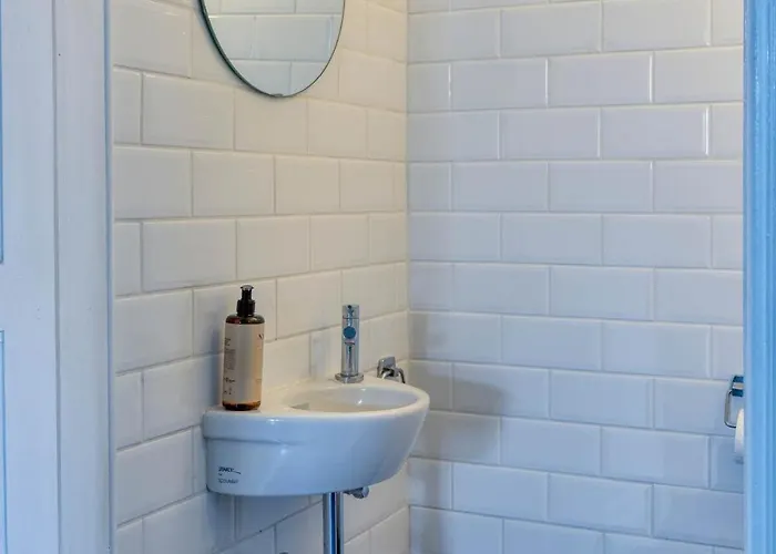 Bright And Elegant In The Heart Of Apartamento